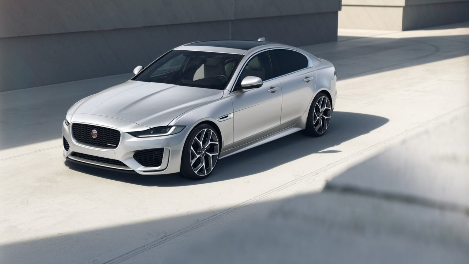 Jaguar XE R-Dynamic Black Edition 2021 launched :: MWTV